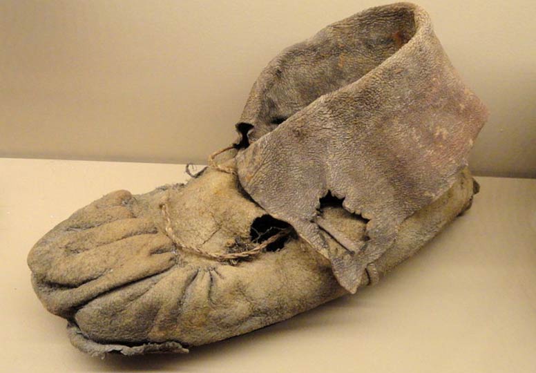 Ancient Children Shoe Found At Utah Cave
